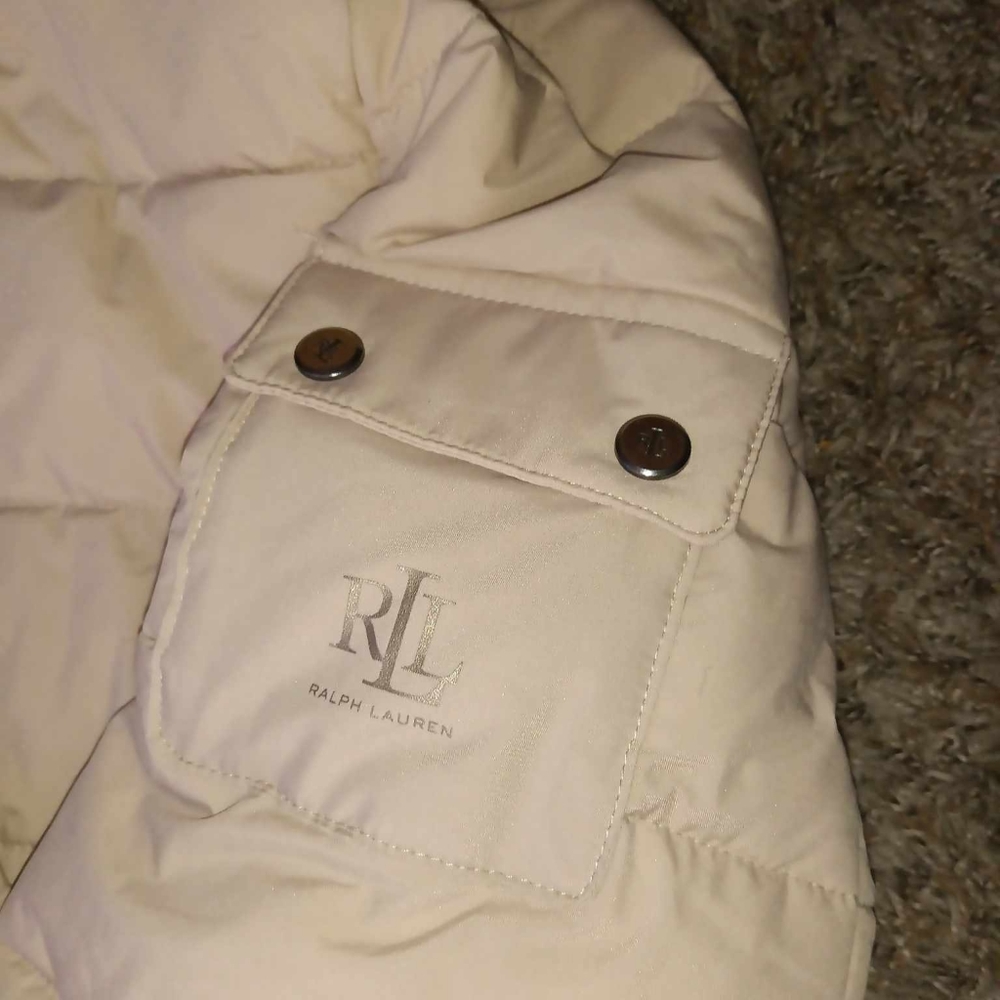Women's Ralph Lauren creamWomen's Ralph Lauren cream - Picture 6 of 7